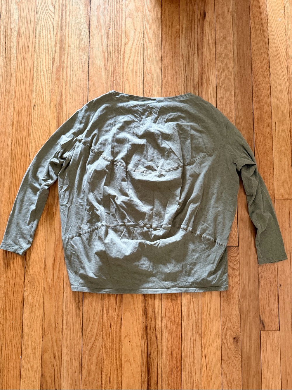 Lululemon Lightweight Olive Green Long Sleeve Top - Picture 5 of 5